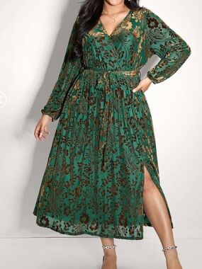 BloomChic Green and Brown Floral Midi Dress NWT